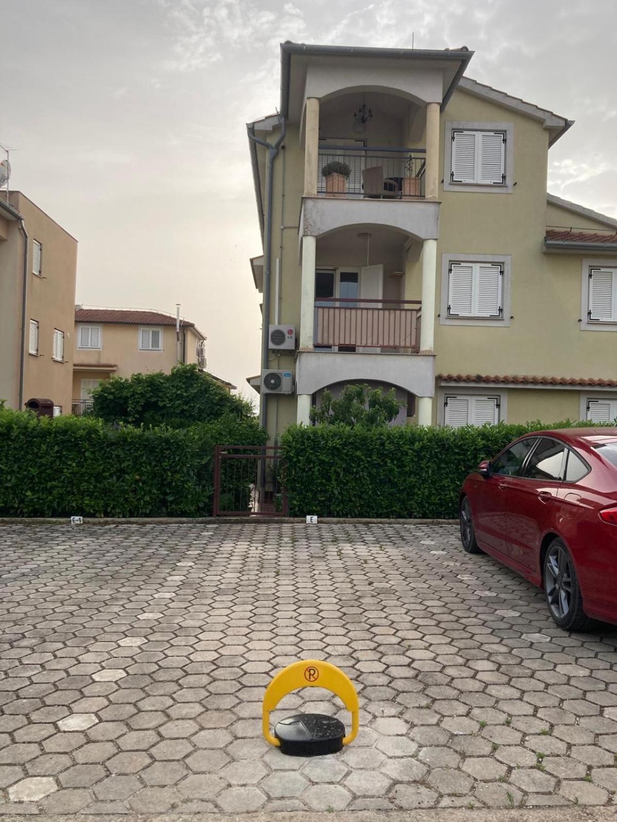 Dachgeschoss-Apartment "Andemi" In Istrien Новиград Экстерьер фото